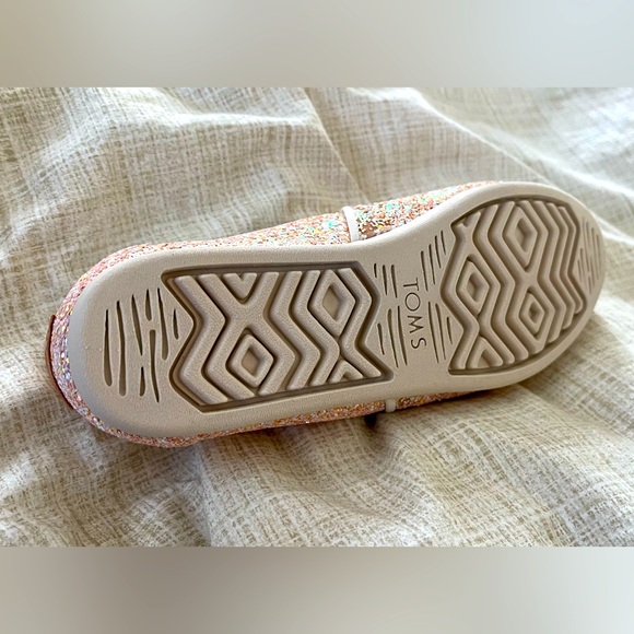 NWT Rose gold glitter Toms Alpargatas size 6.5, pristine! - Picture 7 of 12